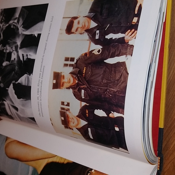 Unseen Elvis (hardcover), candids of the king - Picture 12 of 16